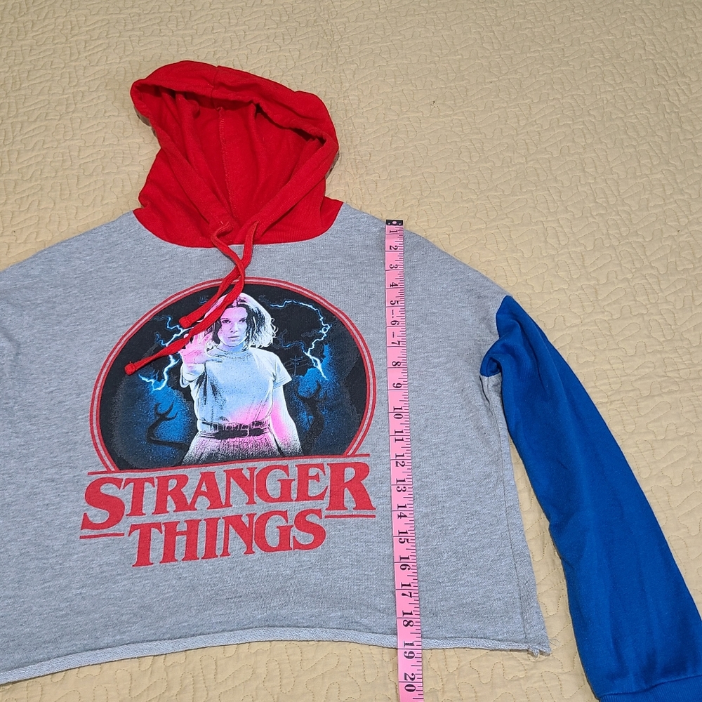 Stranger Things cropped hoodie size M - Picture 5 of 5